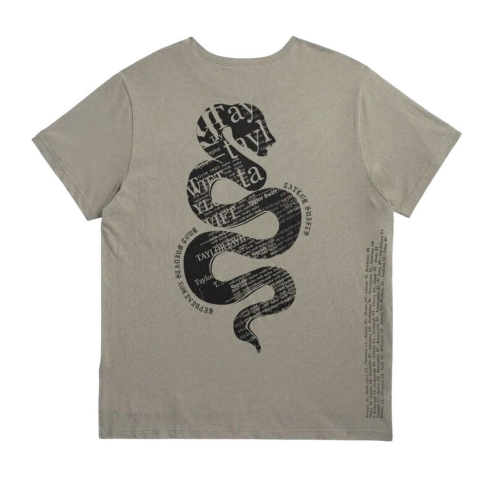 🐍BRAND NEW TAYLOR SWIFT REPUTATION SNAKE TEE SIZE MEDIUM🐍